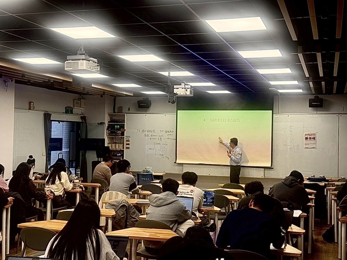 【演講】1150311 The High-volume Return Premium ── The Evidence from the Taiwan Stock Market圖片